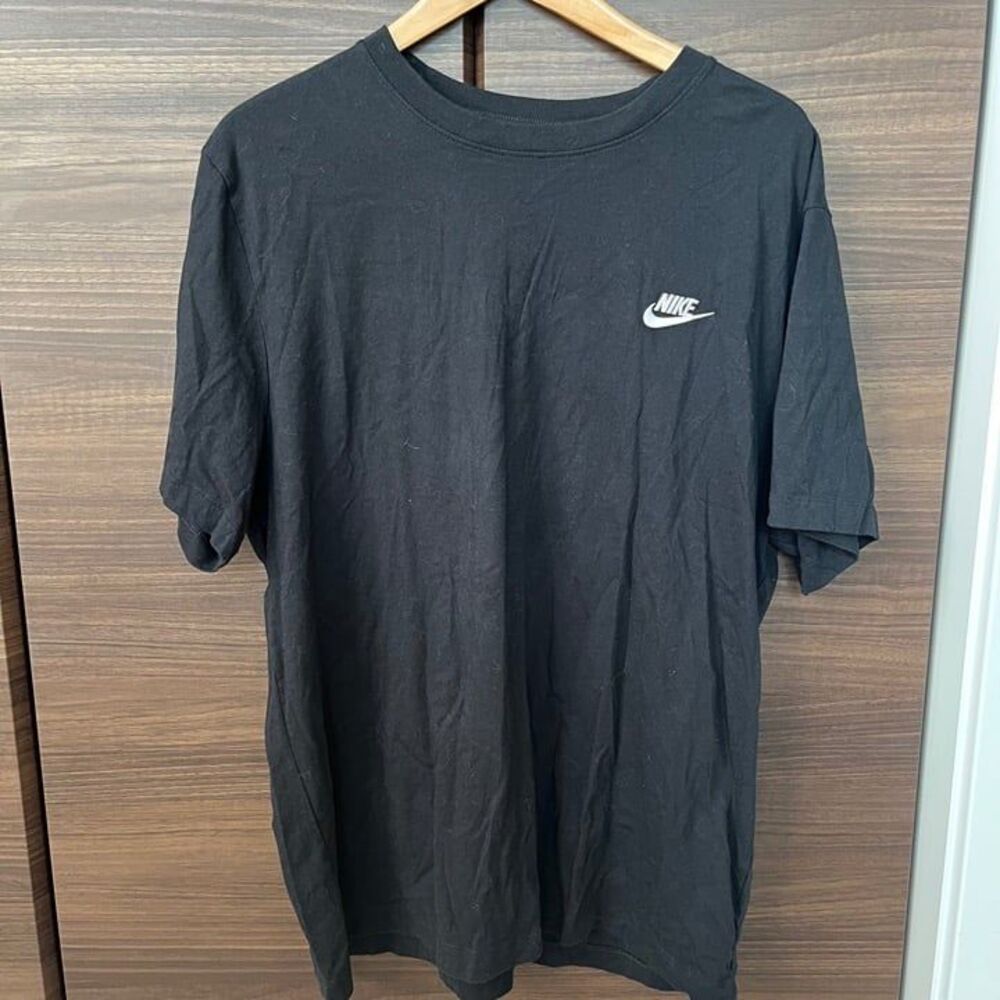 Nike Basic Women's T-Shirt (black)